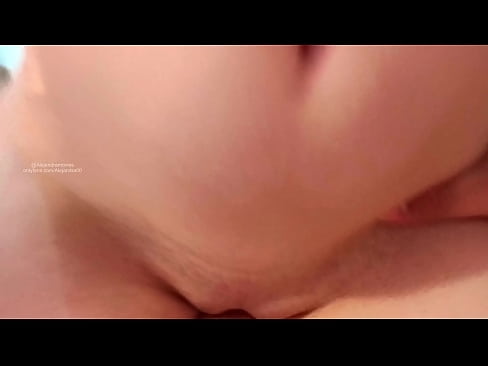 ❤️ Ich schlafe im Zimmer meiner Schwester und bin so aufgewacht Fuck video bei uns ❌