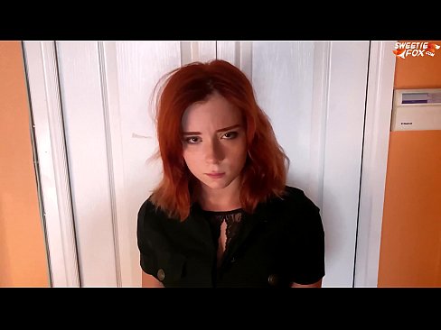❤️ Wachmann bestraft hübsche Frau für Ladendiebstahl - Sperma im Mund Fuck video bei uns ❌