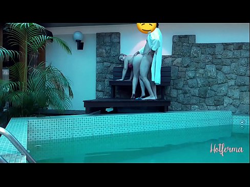 ❤️ Boss lädt Dienstmädchen zum Pool ein, kann aber einem heißen Sex nicht widerstehen Fuck video bei uns ❌